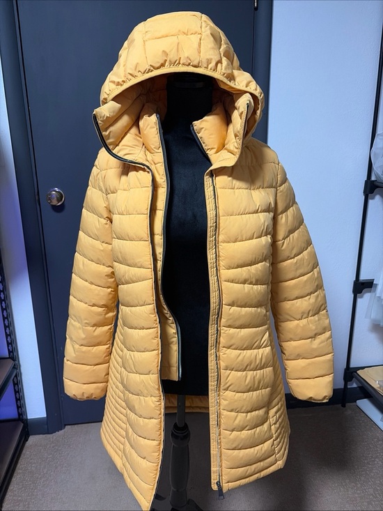 Dkny Jackets & Blazers - Dkny Women's Quilted Hooded Puffer Coat in Yellow